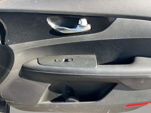 Used 2022 Kia Forte GT-Line w/ GT-Line Premium Package image 23