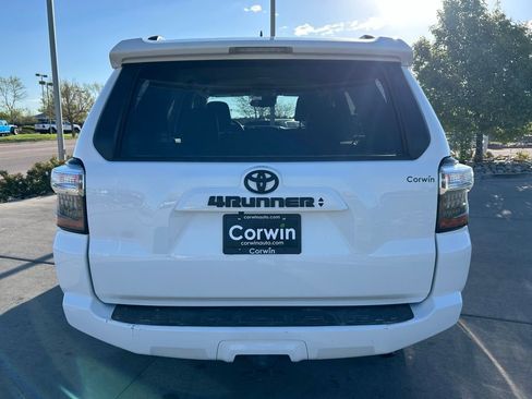 Used 2020 Toyota 4Runner SR5 Premium AWD/4WD image 7