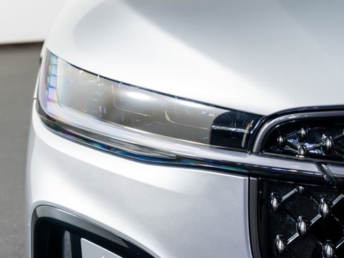 Used 2024 Lincoln Nautilus Black Label w/ Jet Appearance Package (87T) image 21