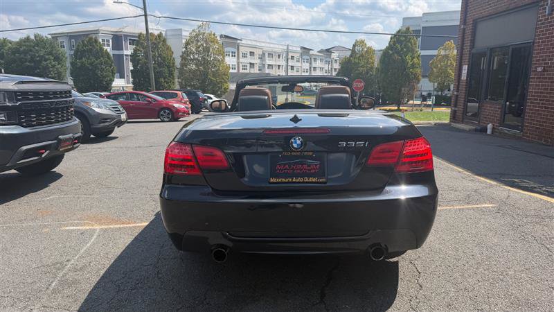 Used 2011 BMW 335i Convertible RWD image 11