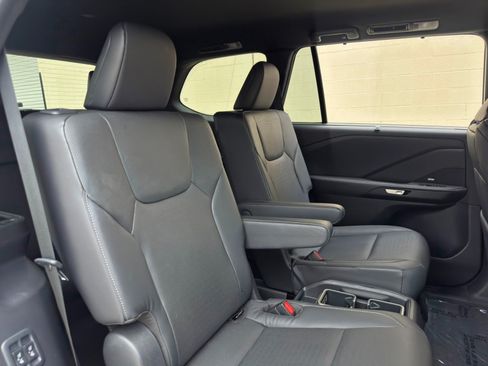 Used 2024 Lexus TX 500h AWD w/ Technology Package image 40