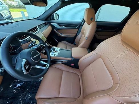 Used 2023 Jaguar F-PACE R-Dynamic S AWD/4WD image 28