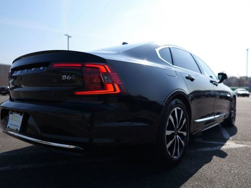 Used 2023 Volvo S90 B6 Plus image 8