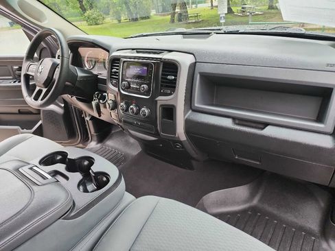 Used 2018 RAM 1500 Tradesman w/ Popular Equipment Group RWD image 31