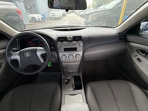 Used 2011 Toyota Camry LE w/ LE Extra-Value Pkg FWD image 9