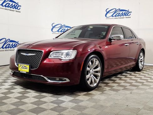 Used 2018 Chrysler 300 Limited w/ Safetytec Plus Group RWD image 5