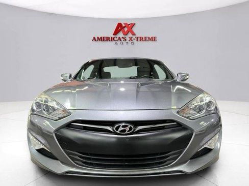 Used 2015 Hyundai Genesis 3.8 RWD image 8