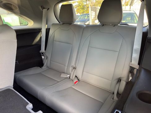 Used 2017 Acura MDX SH-AWD w/ Technology Package image 12