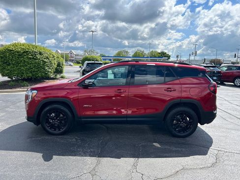 Used 2023 GMC Terrain AT4 AWD/4WD image 7