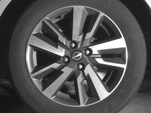 Used 2025 Nissan Versa SV FWD image 14