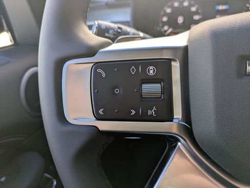 New 2026 Land Rover Discovery Limited Edition AWD/4WD image 24