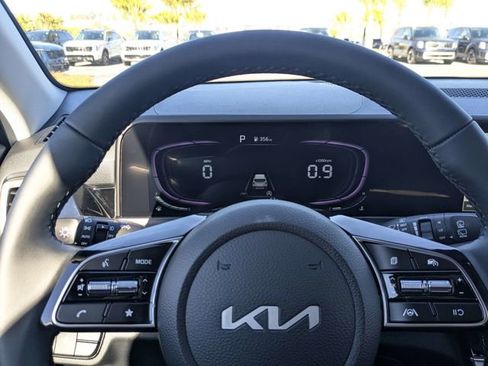 New 2026 Kia Seltos SX image 28