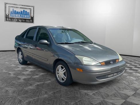 Used 2003 Ford Focus SE image 4