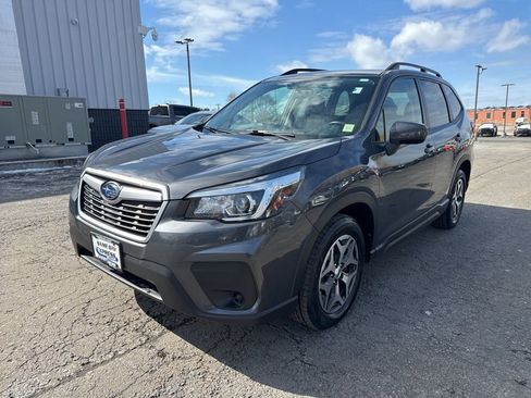 Used 2020 Subaru Forester Premium image 15