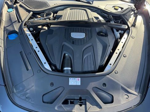 Used 2020 Porsche Panamera 4 image 35