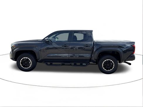 Used 2026 Toyota Tacoma TRD Off-Road w/ TRD Off Road Upgrade Package AWD/4WD image 6