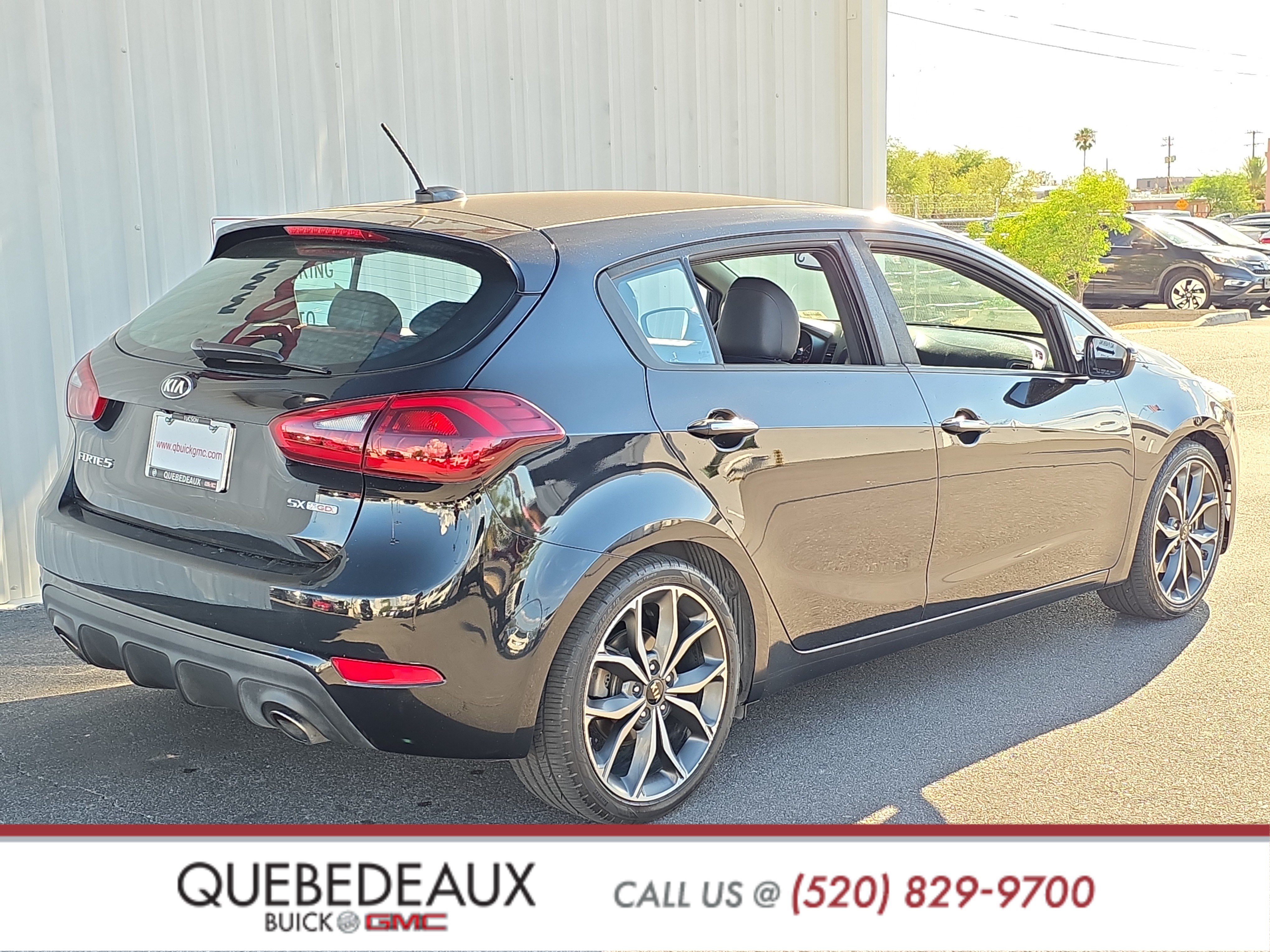 Used 2017 Kia Forte SX FWD image 7