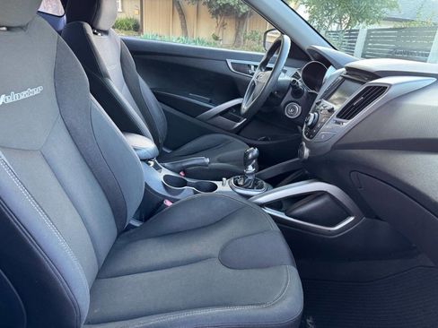 Used 2012 Hyundai Veloster image 10