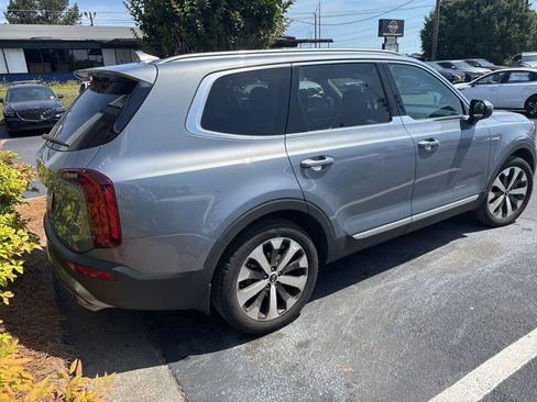 Used 2020 Kia Telluride S FWD image 4