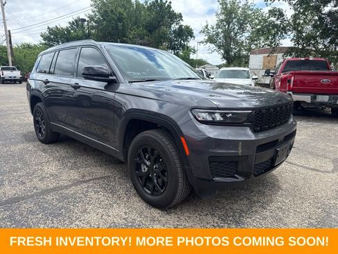 Used 2024 Jeep Grand Cherokee L Altitude RWD image 1