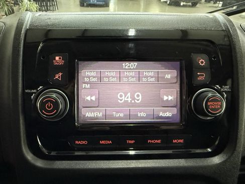 Used 2020 RAM ProMaster 1500 FWD image 23
