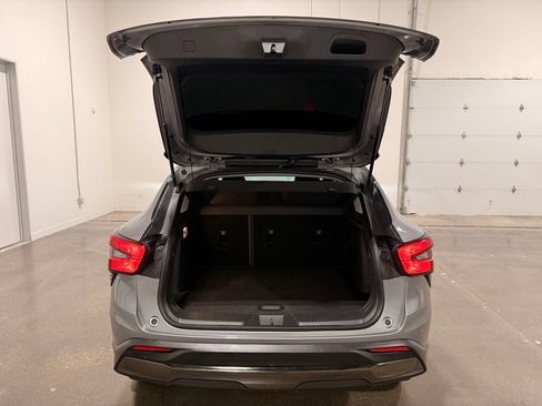 Used 2025 Chevrolet Trax ACTIV w/ Driver Confidence Package FWD image 9