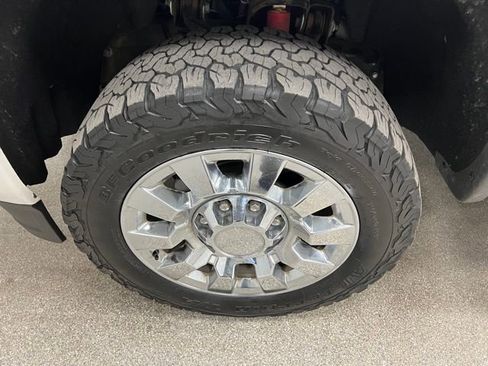 Used 2019 GMC Sierra 2500 Denali w/ Duramax Plus Package AWD/4WD image 75