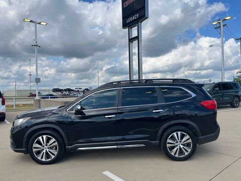 Used 2020 Subaru Ascent Touring w/ Popular Package #3 AWD/4WD image 3