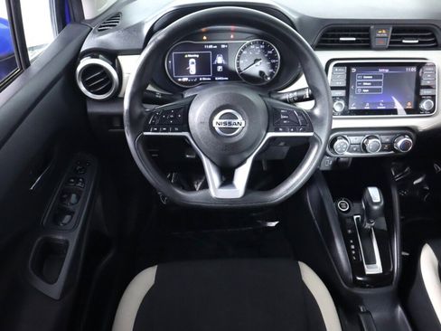 Used 2021 Nissan Versa SV FWD image 30