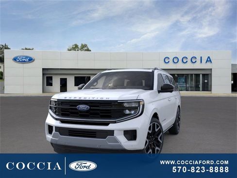 New 2025 Ford Expedition Platinum w/ Platinum Ultimate Package image 2
