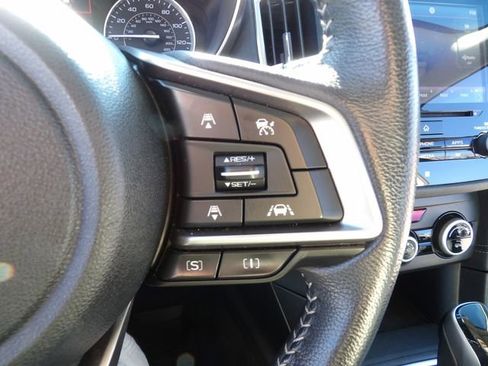 Used 2023 Subaru Impreza 2.0i Limited image 21