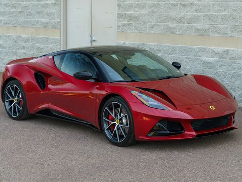 Used 2025 Lotus Emira RWD image 32