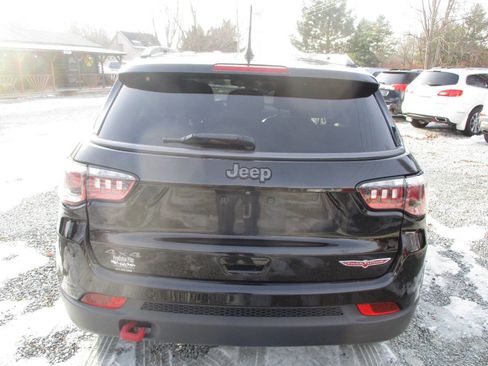 Used 2018 Jeep Compass Trailhawk w/ Cold Weather Group image 4