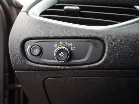 Used 2024 Chevrolet Malibu LT image 22