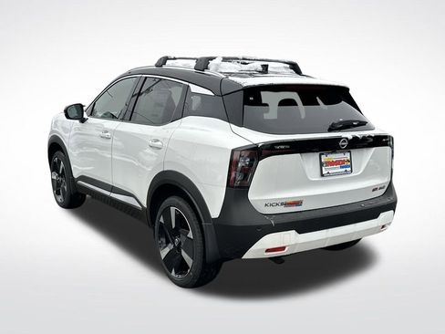 New 2026 Nissan Kicks SR w/ Cold Weather Package AWD/4WD image 3