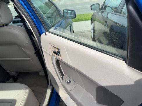 Used 2010 Ford Focus SEL FWD image 30