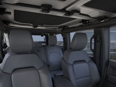 New 2026 Ford Bronco Outer Banks w/ Sasquatch Package image 12