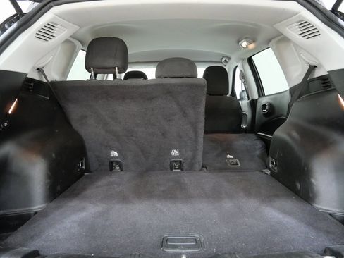 Used 2019 Jeep Compass Sport image 25