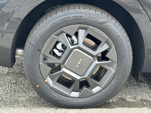 New 2026 Kia Carnival SX FWD image 9