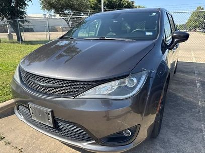 Used 2019 Chrysler Pacifica Touring Plus w/ S Appearance Package