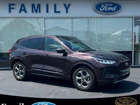 Used 2023 Ford Escape ST-Line w/ Tech Pack #1 AWD/4WD image 1