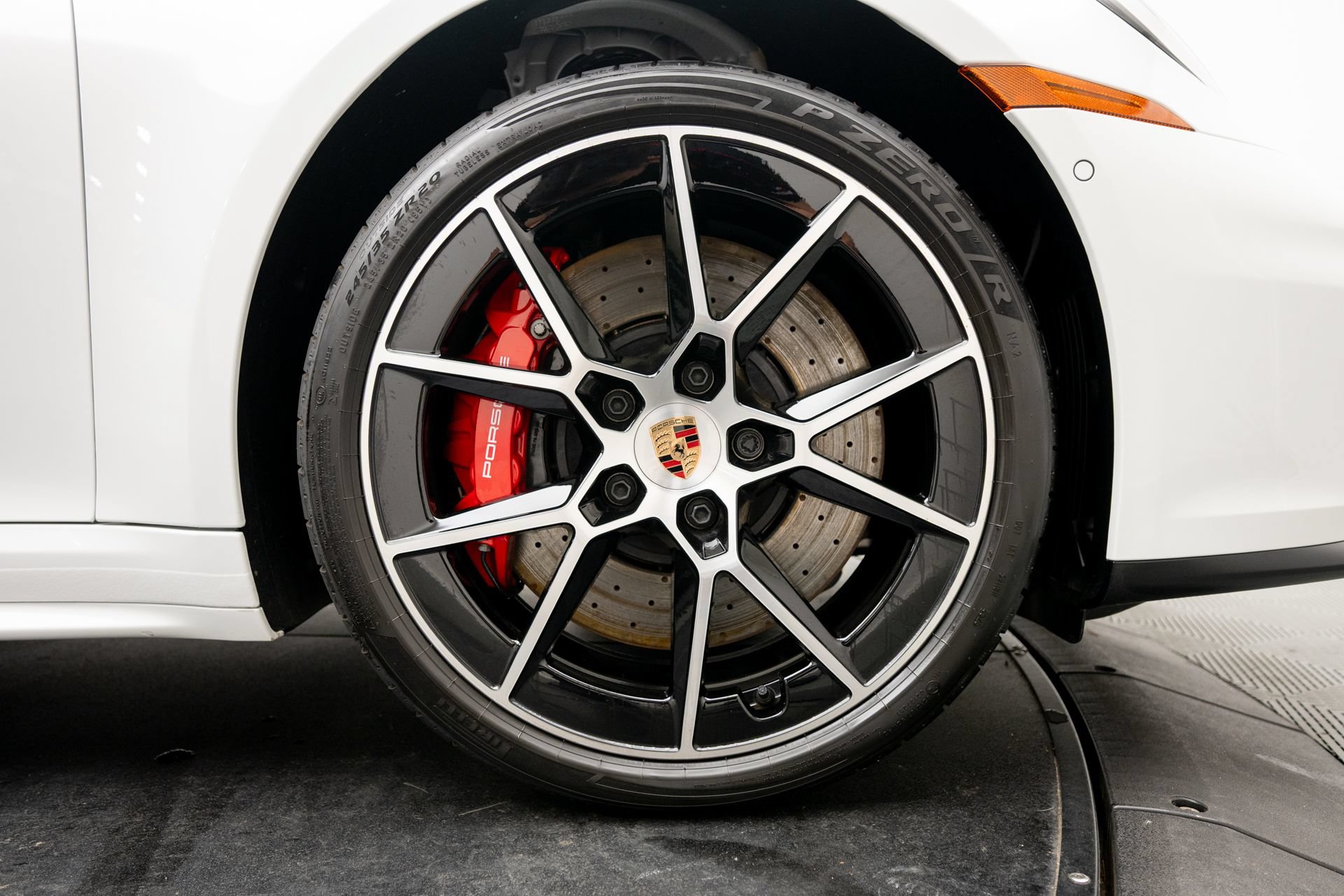 Certified 2026 Porsche 911 Targa 4 GTS AWD/4WD image 44