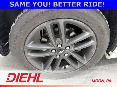 Used 2019 Dodge Charger SXT w/ Plus Group image 8