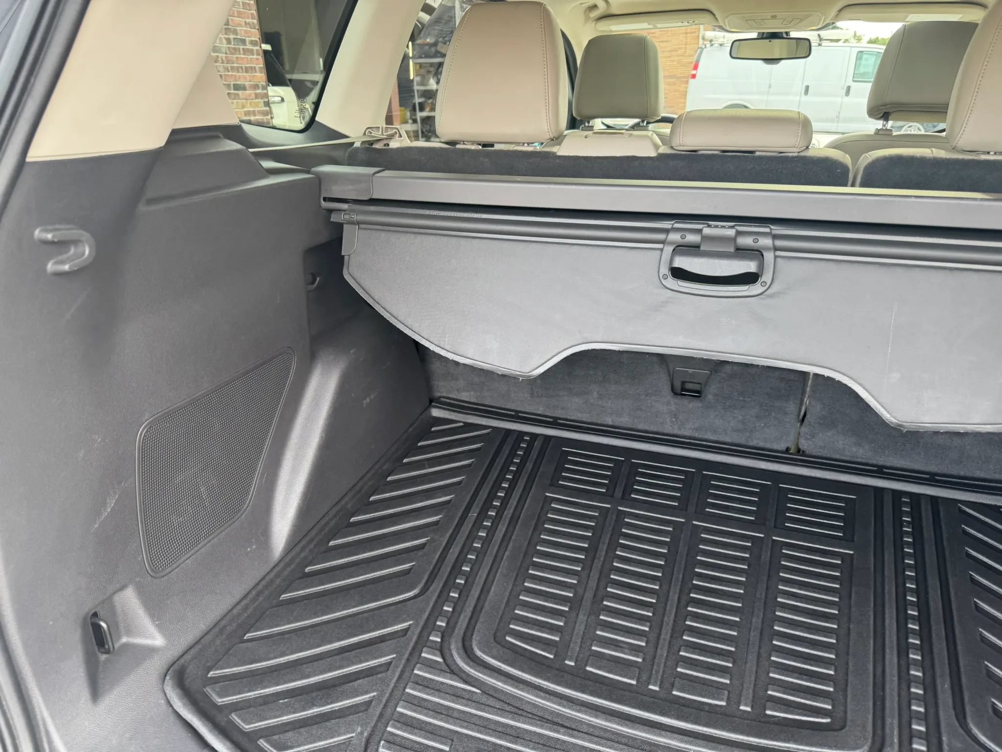 Used 2016 Ford Escape Titanium w/ Equipment Group 301A FWD image 27