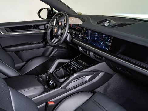 New 2026 Porsche Cayenne S AWD/4WD image 14