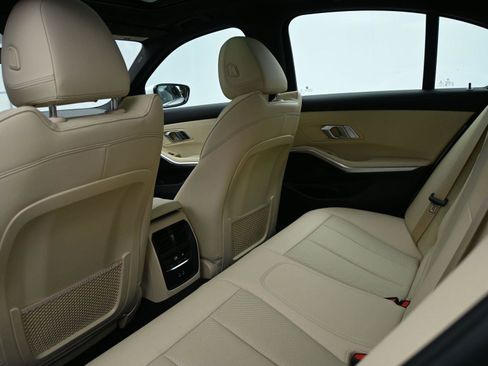 Used 2022 BMW 330i xDrive Sedan w/ Premium Package 2 image 13