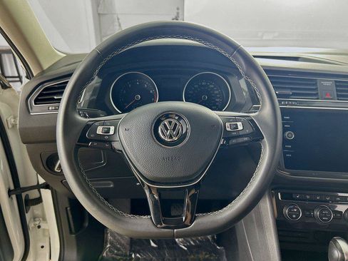Certified 2021 Volkswagen Tiguan SE AWD/4WD image 11