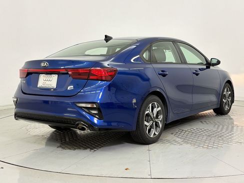 Used 2019 Kia Forte LXS image 9
