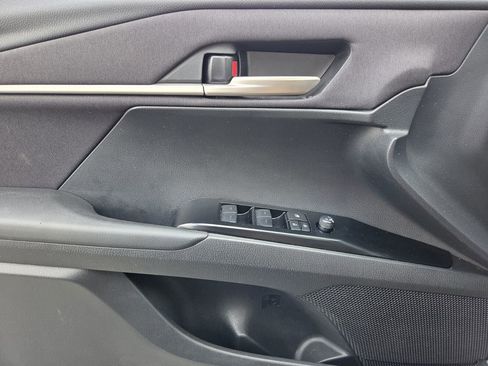 Used 2025 Toyota Camry LE FWD image 22