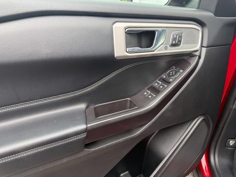 Used 2020 Ford Explorer Limited AWD/4WD image 5
